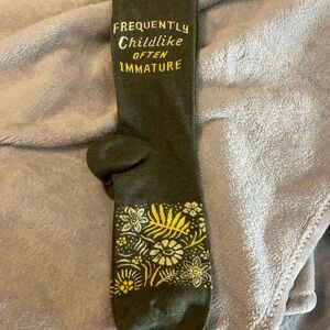 Blue Q Olive and Yellow Floral Men's Sock